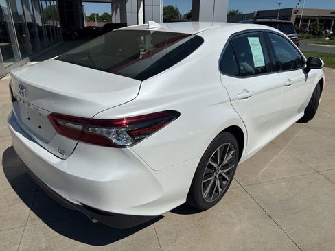 Used 2023 Toyota Camry XLE w/ Cold Weather Package AWD/4WD image 7