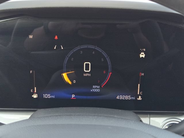 Used 2025 Chevrolet Trax LT FWD image 17