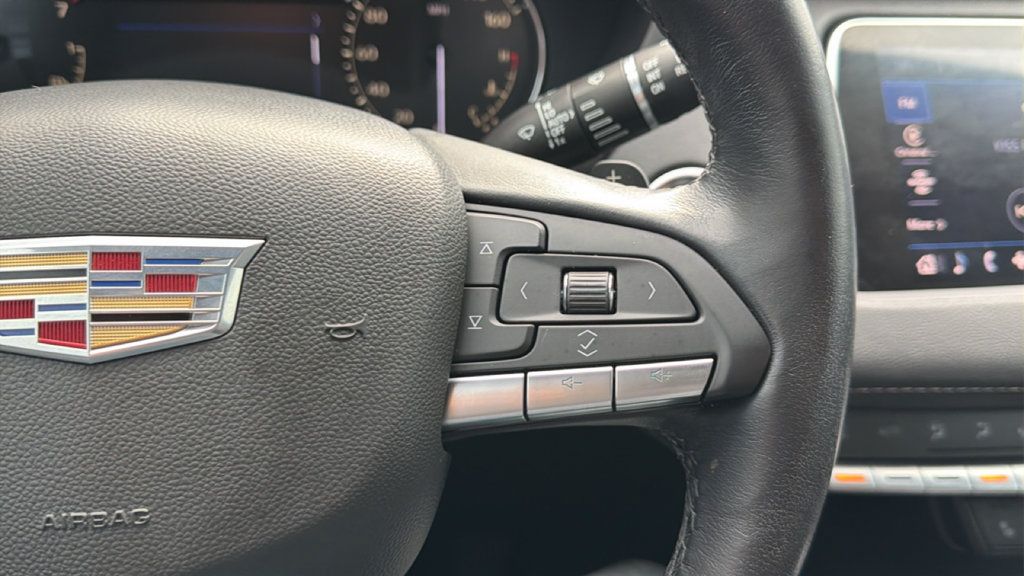 Used 2021 Cadillac XT4 Premium Luxury w/ Cold Weather Package FWD image 21