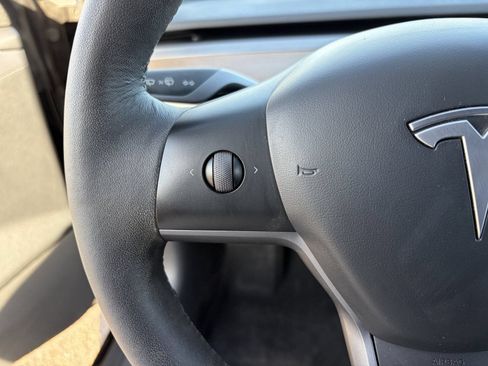 Used 2023 Tesla Model 3 Standard Range RWD image 25