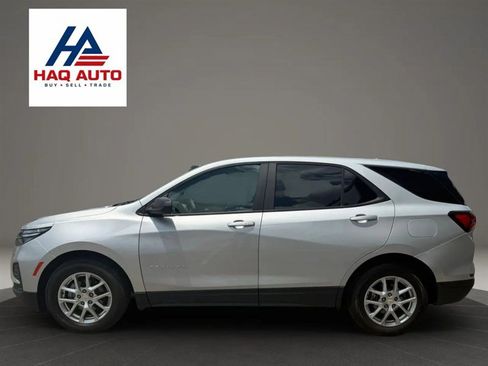 Used 2022 Chevrolet Equinox LS w/ LS Convenience Package FWD image 8