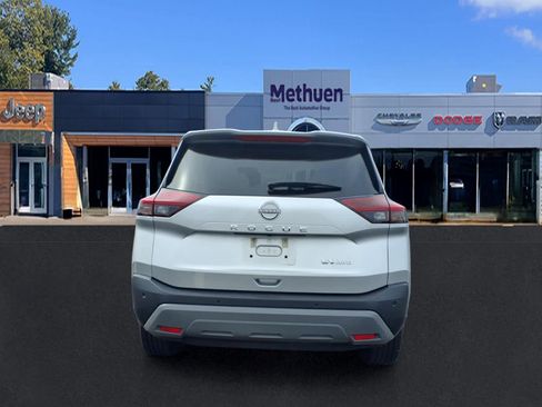 Used 2023 Nissan Rogue SV AWD/4WD image 4