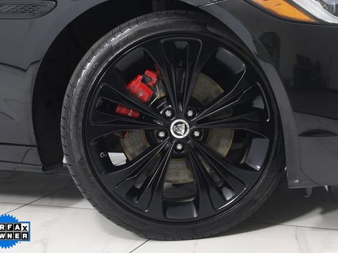 Used 2024 Jaguar XF R-Dynamic SE image 16