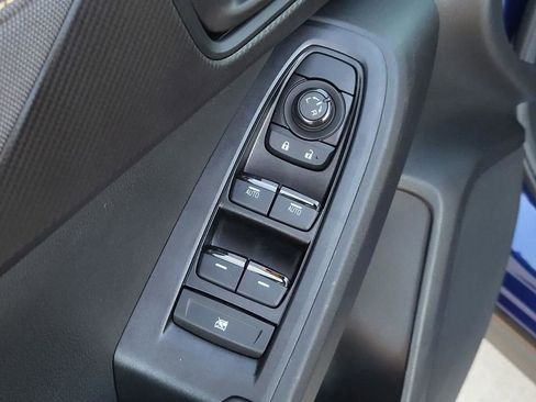 Certified 2025 Subaru Crosstrek 2.5i Sport w/ Crosstrek Mirror Package image 19