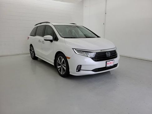 Used 2024 Honda Odyssey Touring image 4