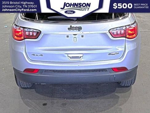 Used 2024 Jeep Compass Latitude AWD/4WD image 15