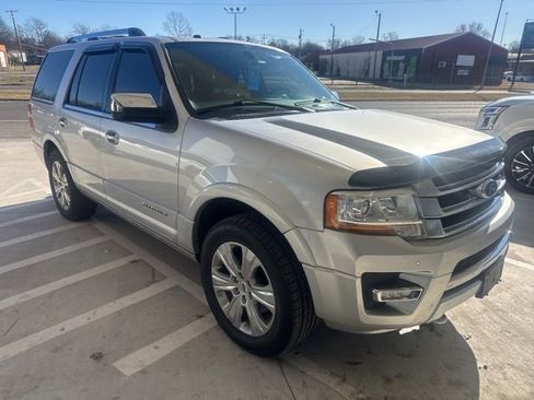 Used 2016 Ford Expedition Platinum image 1