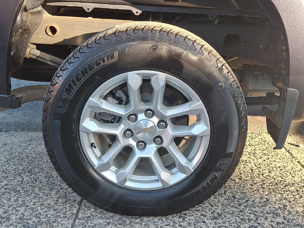 Certified 2024 Chevrolet Silverado 1500 LT AWD/4WD image 34