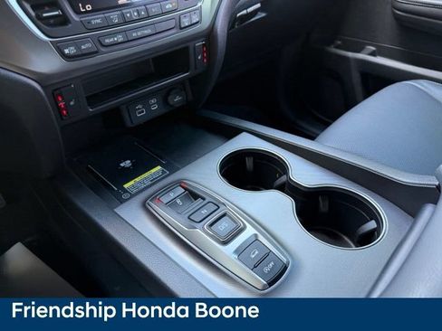 Used 2025 Honda Passport EX-L image 30