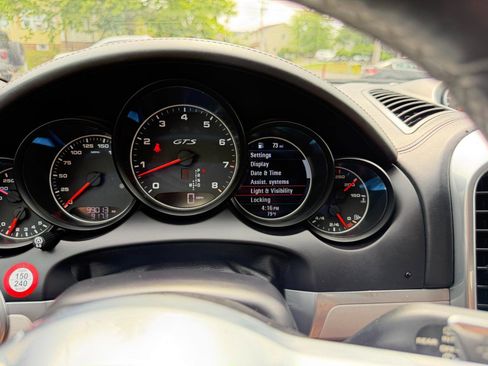 Used 2016 Porsche Cayenne GTS AWD/4WD image 90