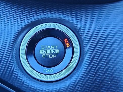 Used 2023 Jeep Grand Cherokee Altitude image 20