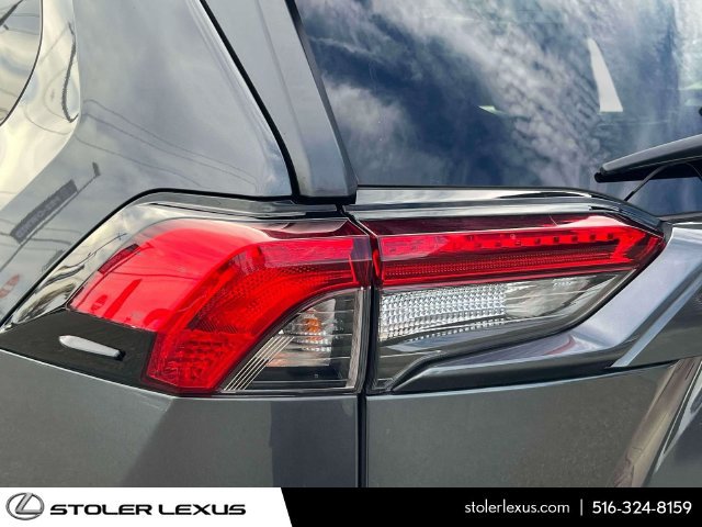 Used 2020 Toyota RAV4 XLE Premium AWD/4WD image 12