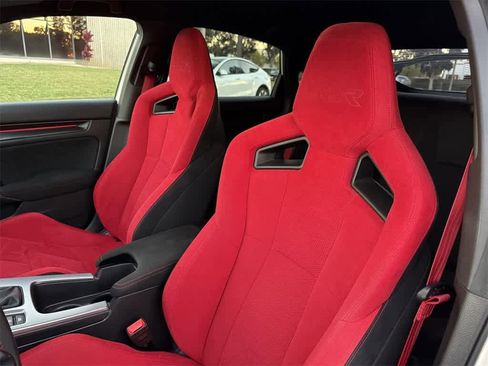 Used 2024 Honda Civic Type R image 25
