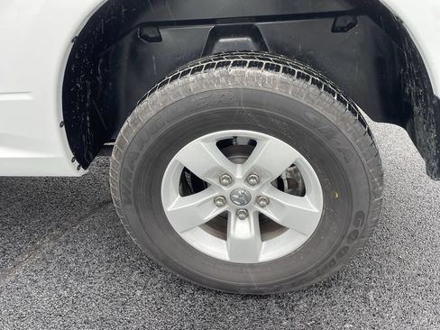 Used 2023 RAM 1500 Classic SLT RWD image 7