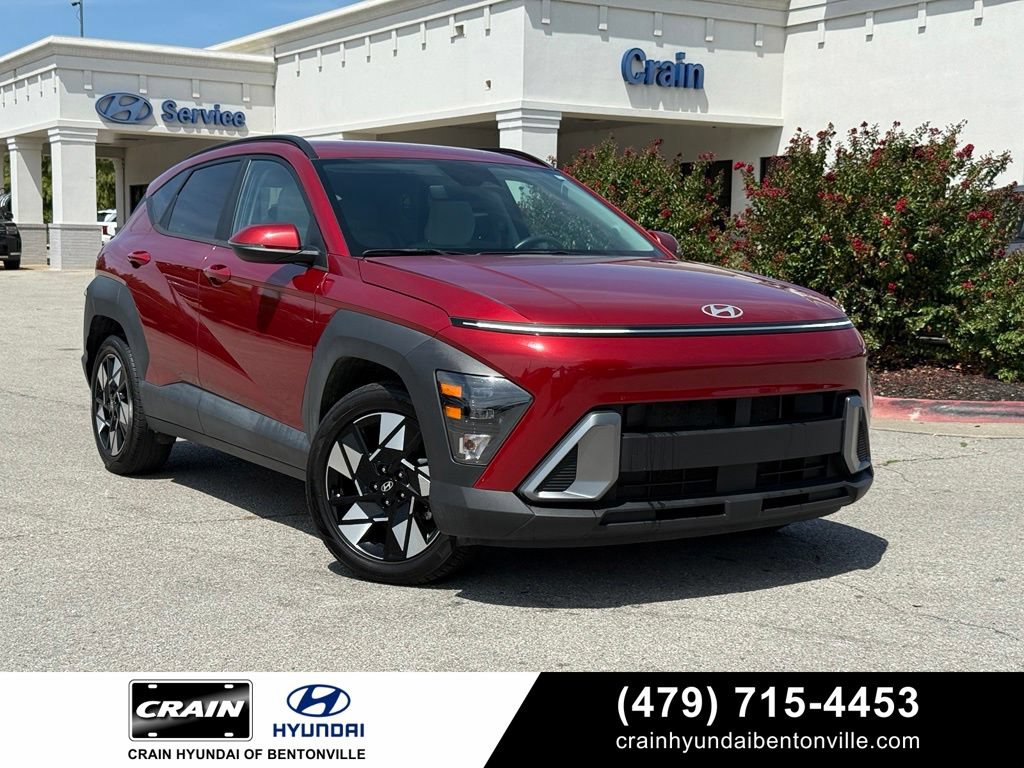 Used 2025 Hyundai Kona SEL FWD image 1