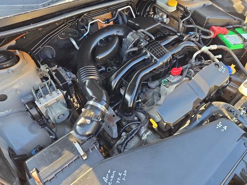 Used 2014 Subaru Crosstrek 2.0i Premium w/ Moonroof Package image 12