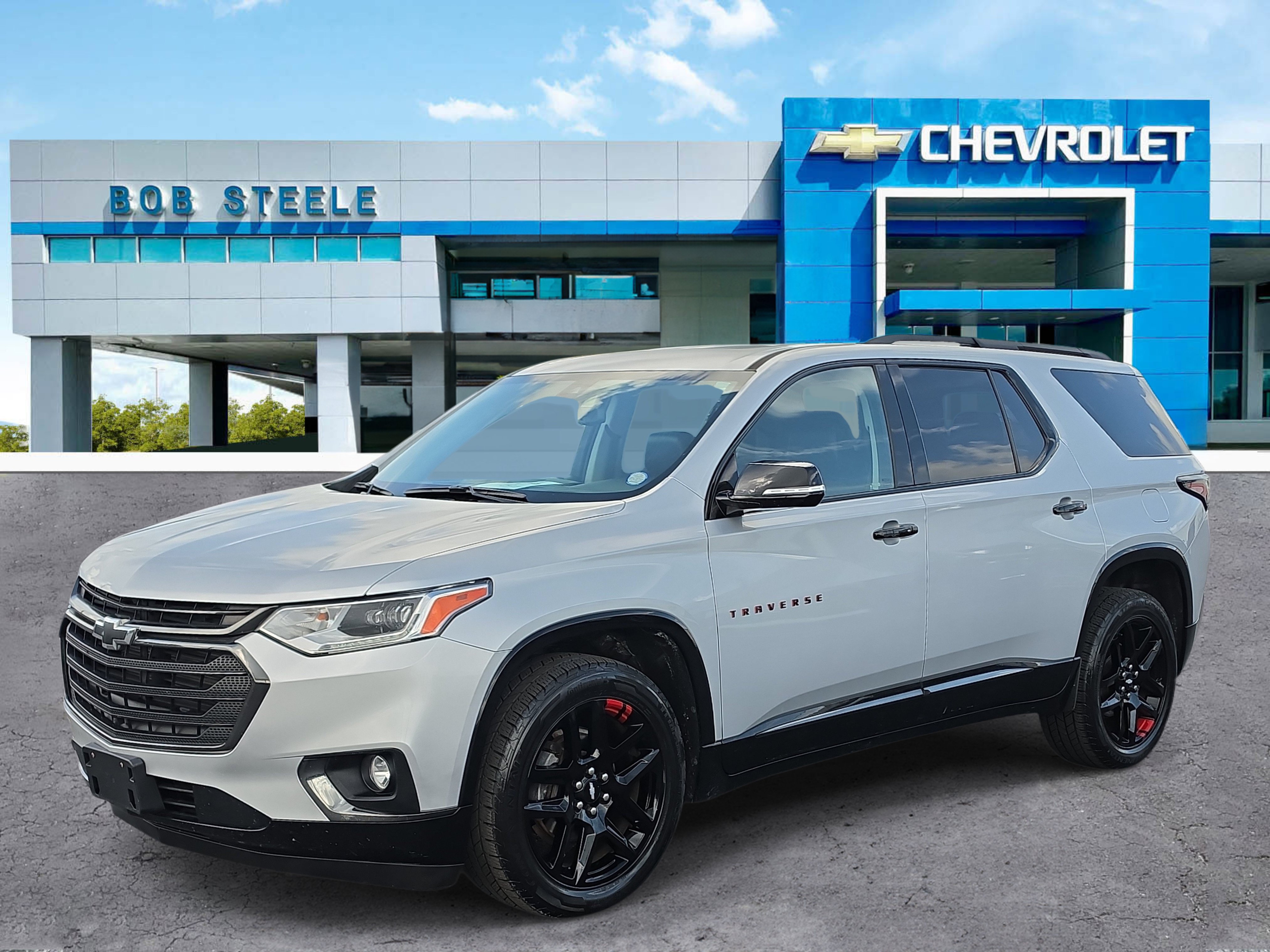 Certified 2019 Chevrolet Traverse Premier w/ Redline Edition AWD/4WD image 2