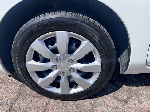 Used 2013 Nissan Leaf S w/ Charger Pkg image 9