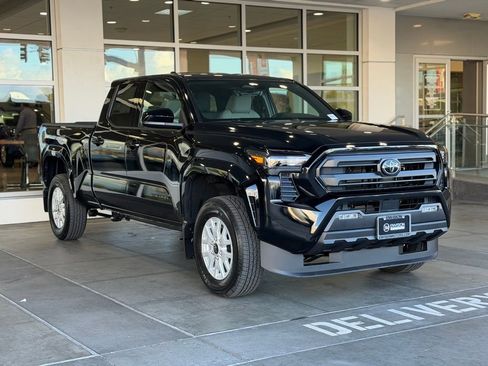 New 2026 Toyota Tacoma SR5 RWD image 6