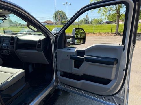 Used 2022 Ford F250 XL w/ Power Equipment Group AWD/4WD image 21