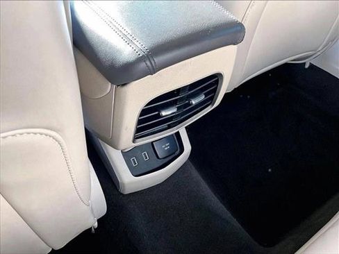 Used 2020 Lincoln MKZ Reserve image 25