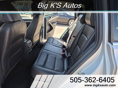 Used 2016 Volkswagen Tiguan R-Line image 11