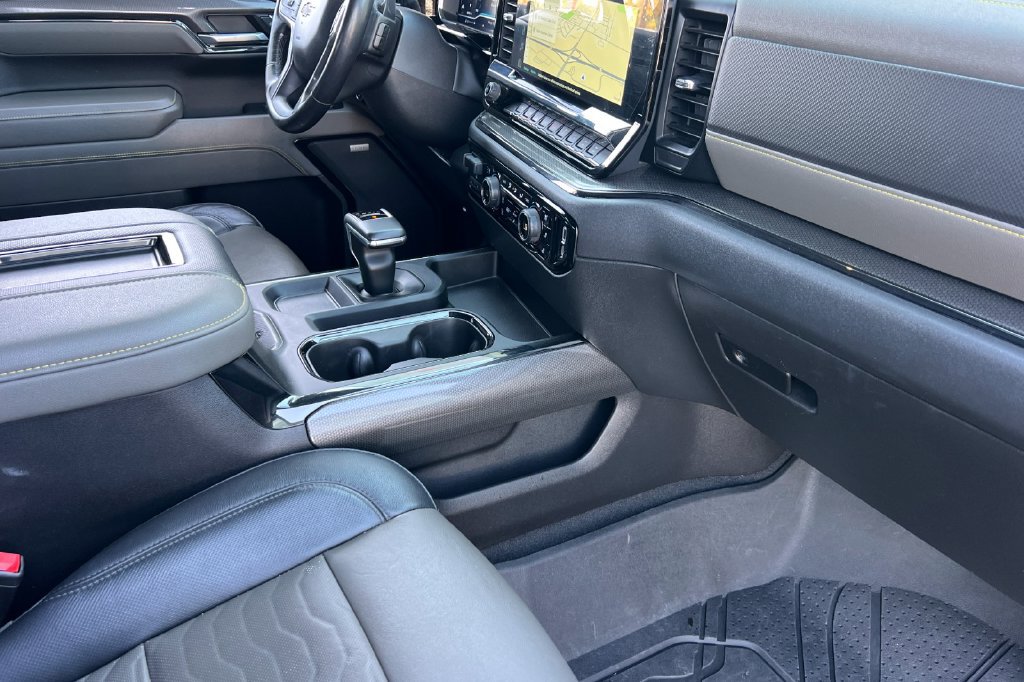 Used 2022 Chevrolet Silverado 1500 ZR2 w/ Technology Package AWD/4WD image 19
