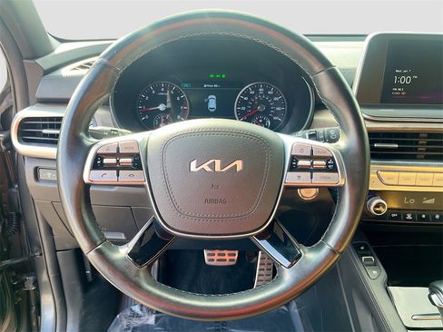 Used 2022 Kia Telluride SX w/ Nightfall Edition Package image 11