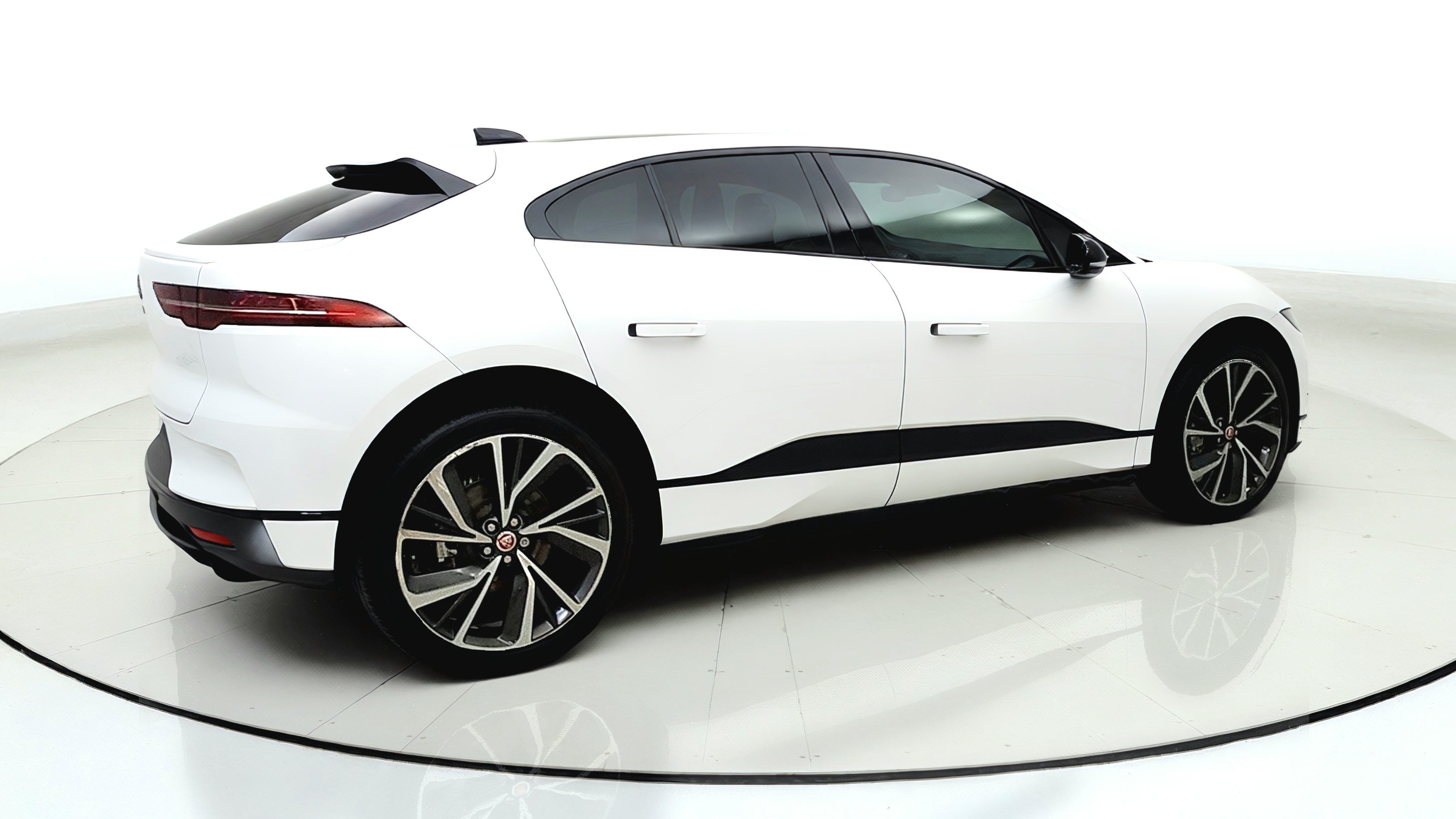 Used 2023 Jaguar I-PACE HSE AWD/4WD image 7