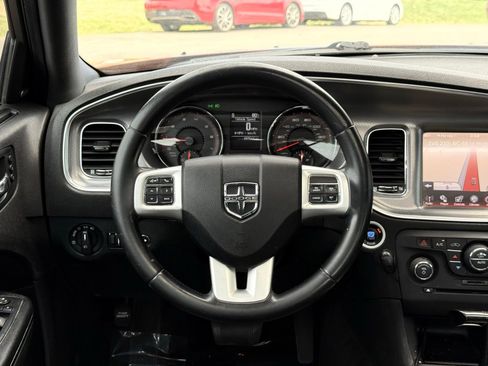 Used 2011 Dodge Charger Rallye RWD image 30