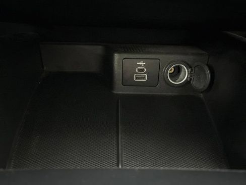 Used 2025 Ford Escape Active AWD/4WD image 27