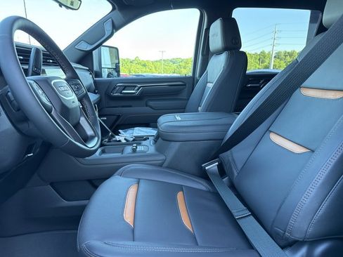 New 2026 GMC Sierra 2500 AT4 w/ AT4 Premium Plus Package AWD/4WD image 5