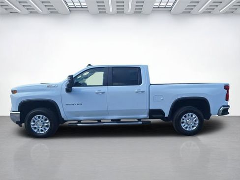 Used 2026 Chevrolet Silverado 2500 LT AWD/4WD image 7