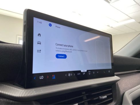 Used 2025 Ford Explorer Platinum w/ LUX Leather Package image 28