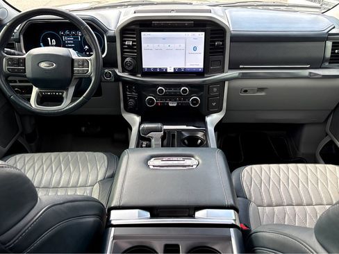 Used 2023 Ford F150 Limited image 4