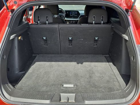 Used 2024 Chevrolet Trax RS image 12