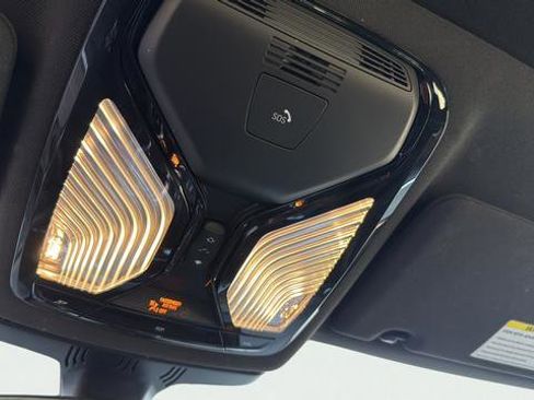 Used 2023 BMW 530i w/ Convenience Package image 20