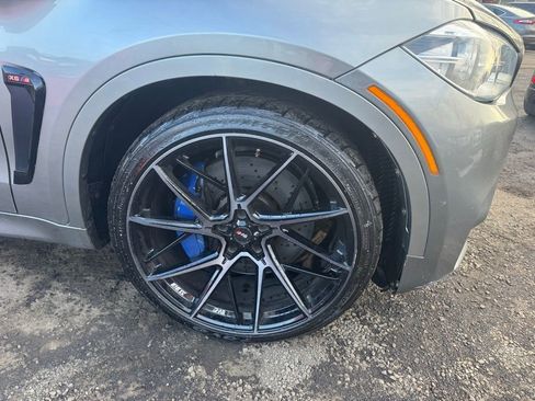 Used 2015 BMW X6 M image 18