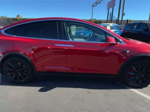Used 2021 Tesla Model X Performance image 9