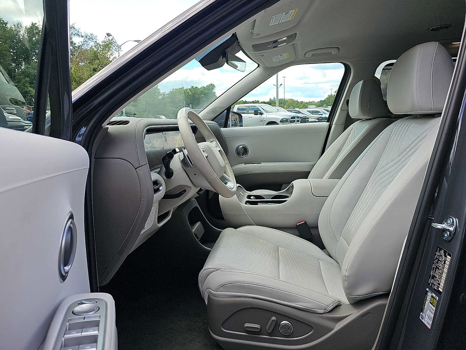 Used 2026 Hyundai Palisade SEL AWD/4WD image 17
