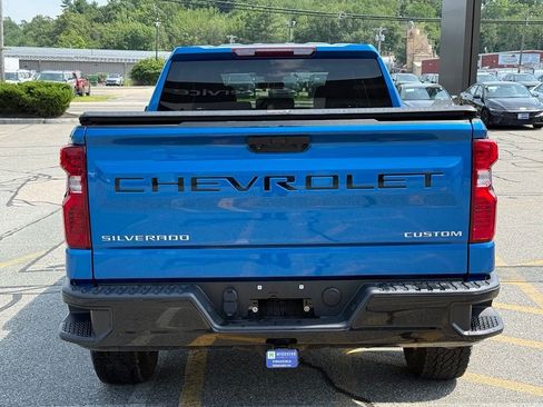 Used 2023 Chevrolet Silverado 1500 Custom Trail Boss AWD/4WD image 5