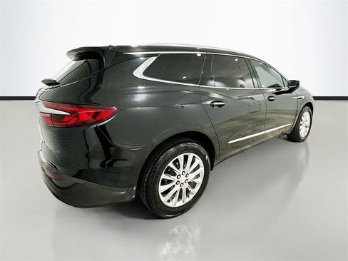 Used 2021 Buick Enclave Premium w/ Sun and Sites Package image 7