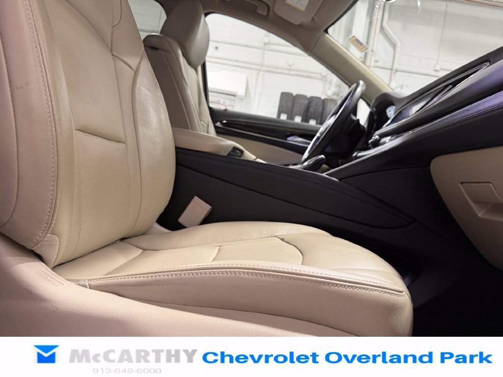 Used 2021 Buick Enclave Essence w/ Sport Touring Edition FWD image 34