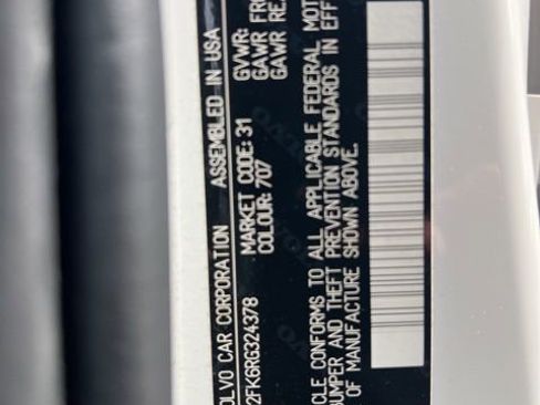 Used 2024 Volvo S60 B5 Core image 9