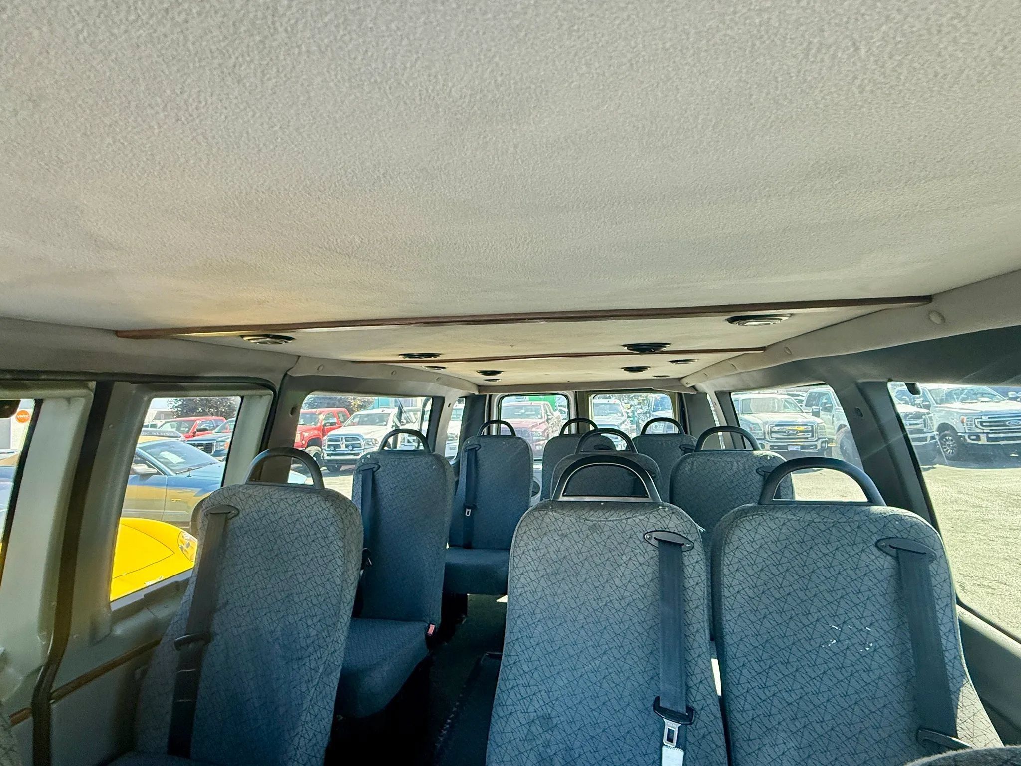 Used 2008 Ford E-350 and Econoline 350 Extended Super Duty RWD image 13
