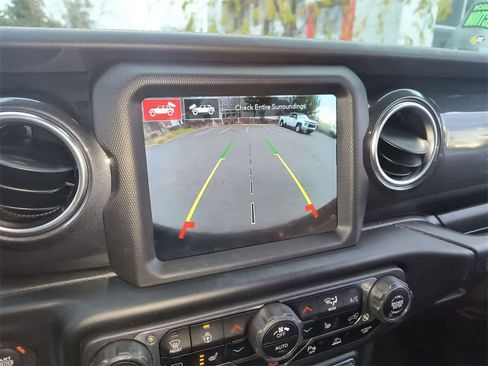 Used 2023 Jeep Wrangler Unlimited Rubicon 392 w/ Xtreme Recon 35" Tire Package image 17