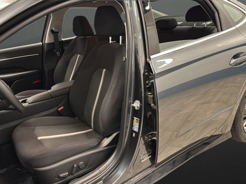 Used 2025 Hyundai Sonata SEL FWD image 9