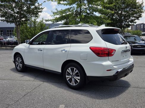 Used 2020 Nissan Pathfinder SV AWD/4WD image 8