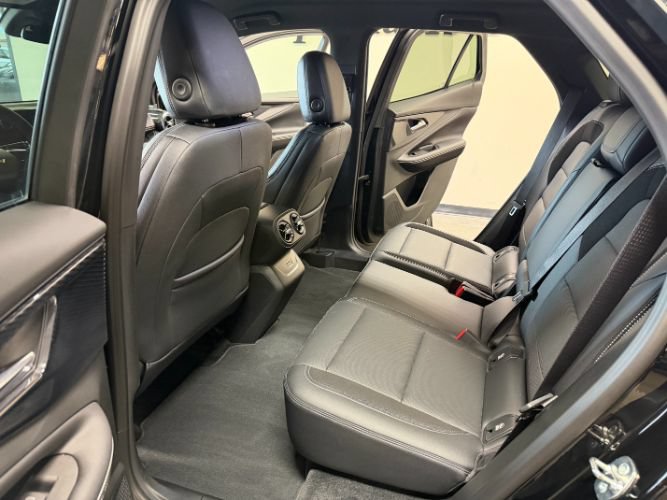 Used 2024 Chevrolet Blazer EV LT AWD/4WD image 26