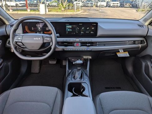 New 2026 Kia K4 FWD image 16